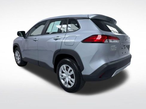 Used 2024 Toyota Corolla Cross L AWD/4WD image 7