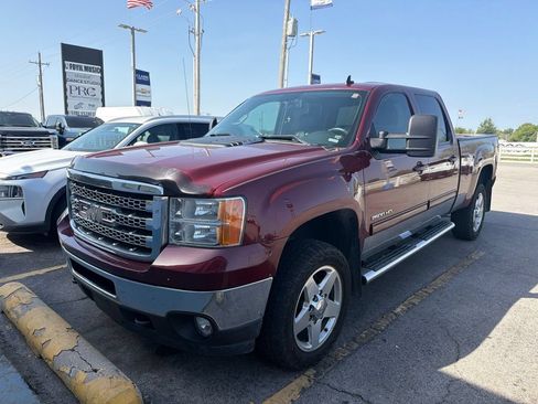 Used 2013 GMC Sierra 2500 SLT w/ SLT Convenience Package AWD/4WD image 2
