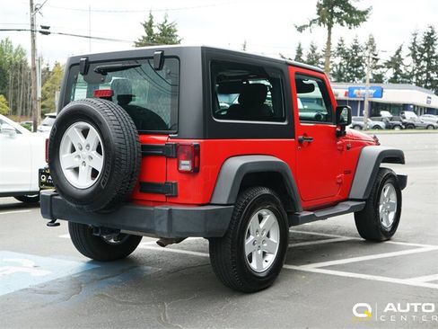 Used 2018 Jeep Wrangler Sport AWD/4WD image 5