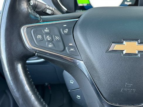 Used 2020 Chevrolet Bolt Premier w/ Infotainment Package FWD image 30