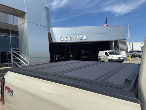 New 2025 Ford Ranger Lariat w/ FX4 Off-Road Package image 11