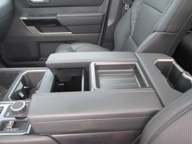 Used 2024 Toyota Tundra Limited AWD/4WD image 15