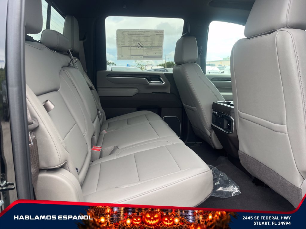 New 2026 GMC Sierra 2500 SLT w/ SLT Premium Package AWD/4WD image 17
