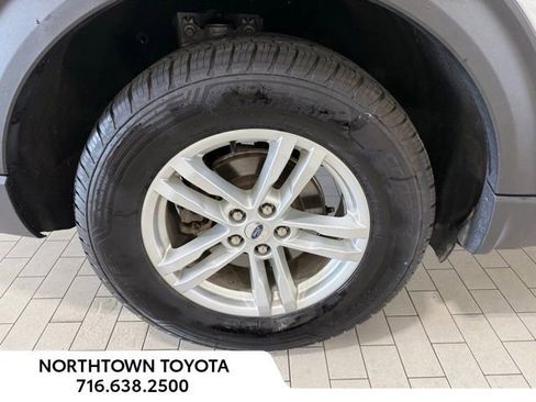 Used 2020 Ford Explorer XLT w/ Comfort Package image 34