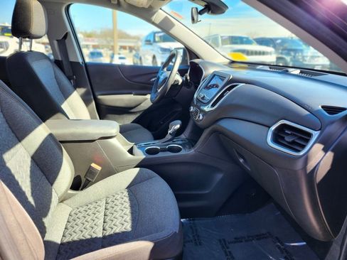 Used 2023 Chevrolet Equinox LT image 9