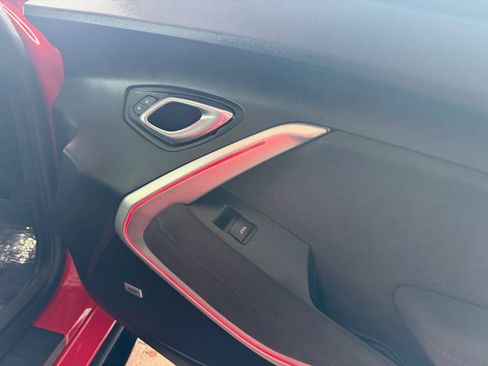 Used 2020 Chevrolet Camaro ZL1 RWD image 40