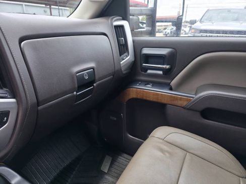 Used 2017 GMC Sierra 1500 SLT w/ SLT Premium Package AWD/4WD image 14