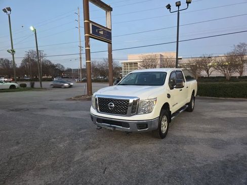 Used 2017 Nissan Titan SV AWD/4WD image 1