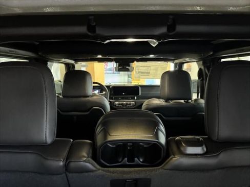 New 2025 Jeep Wrangler Unlimited Rubicon 392 image 36