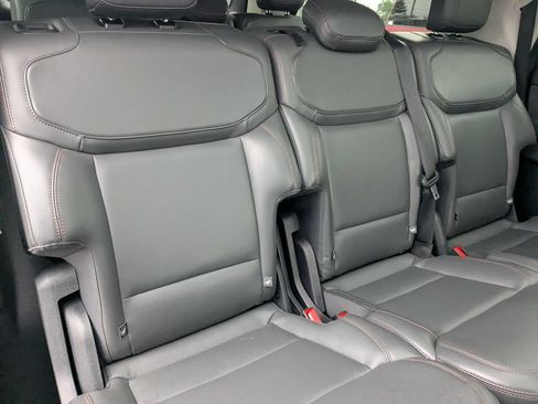 Used 2025 Ford Expedition Max Active AWD/4WD image 17