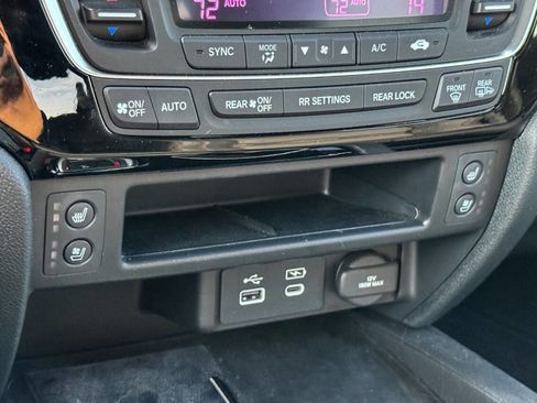 Used 2024 Honda Passport Black Edition image 36