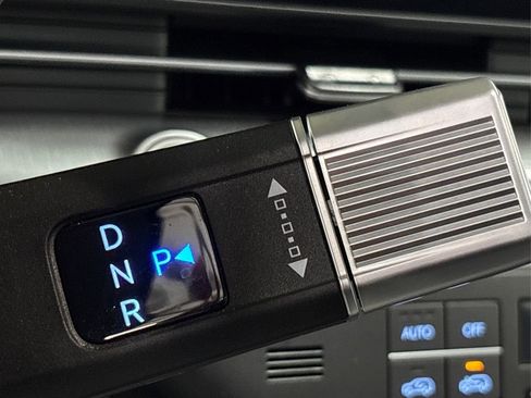 Certified 2025 Hyundai Kona SEL image 35