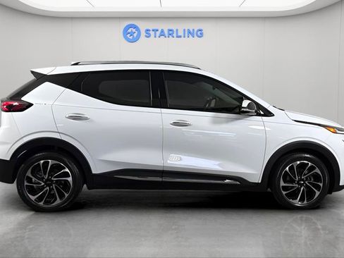 Certified 2023 Chevrolet Bolt EUV Premier FWD image 11
