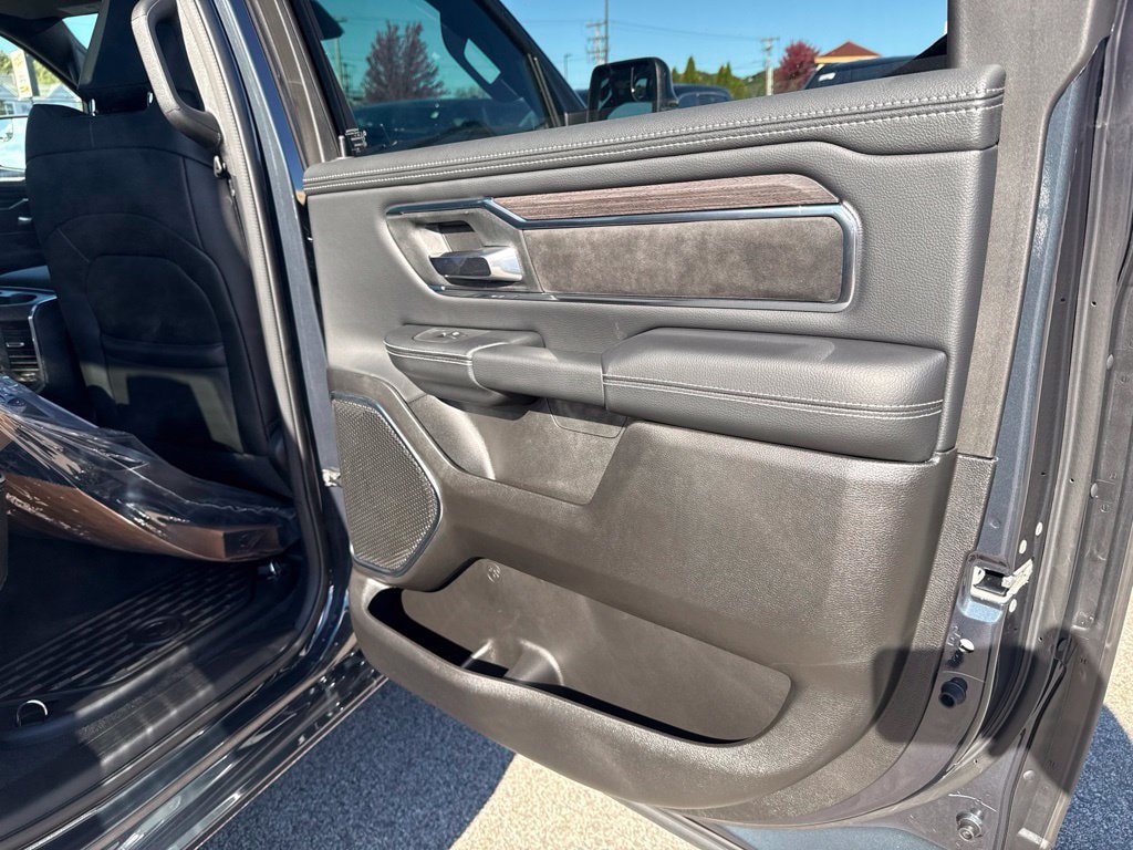 New 2027 RAM 1500 Laramie AWD/4WD image 26