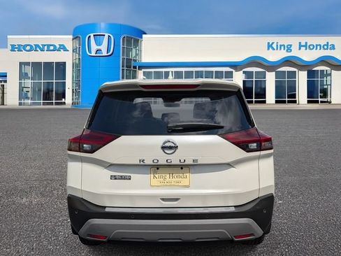 Used 2021 Nissan Rogue SV w/ Premium Package FWD image 9