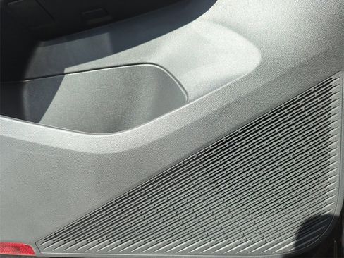 New 2026 Volkswagen Atlas Cross Sport SE image 31