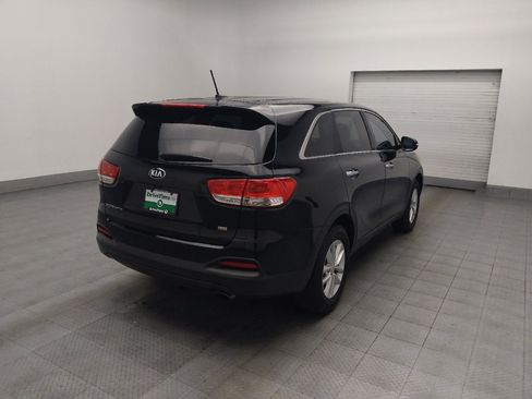 Used 2018 Kia Sorento L image 9