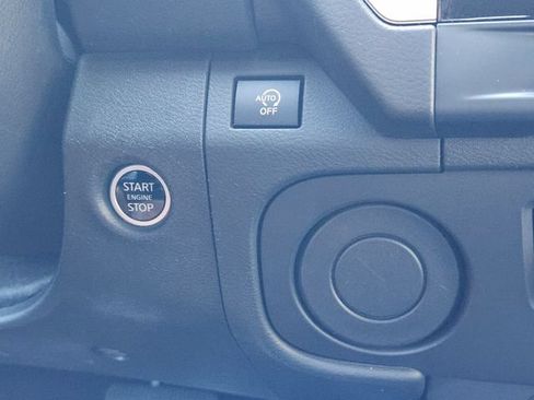 Used 2025 Nissan Frontier SV w/ SV Convenience Package RWD image 8