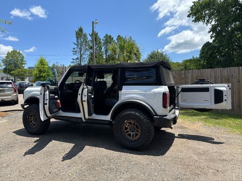 Used 2021 Ford Bronco Badlands AWD/4WD image 15