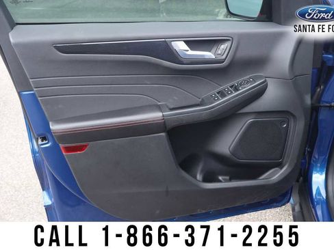 Used 2023 Ford Escape ST-Line w/ Tech Pack #1 FWD image 9