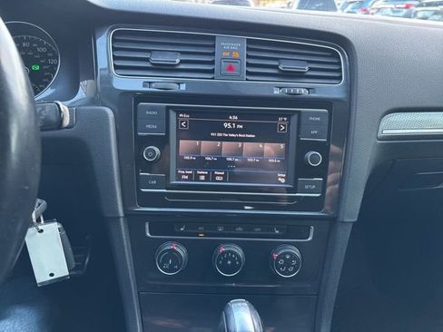 Used 2018 Volkswagen Golf Alltrack S AWD/4WD image 18