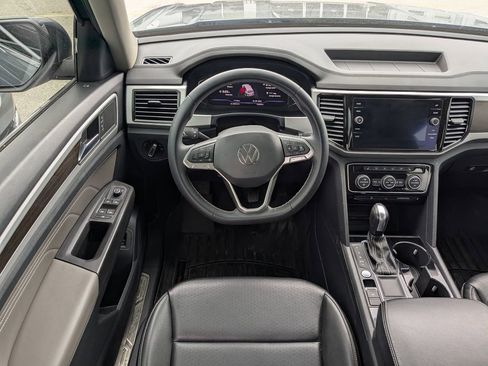 Used 2022 Volkswagen Atlas SE image 15