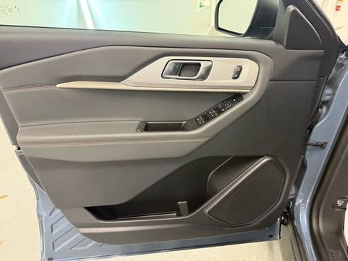 New 2026 Ford Explorer Active image 13