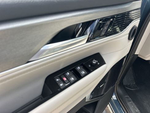 New 2026 Jeep Grand Wagoneer Limited AWD/4WD image 18