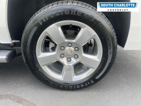 Used 2016 Chevrolet Suburban LT RWD image 6