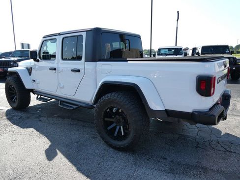 Used 2021 Jeep Gladiator Sport AWD/4WD image 7