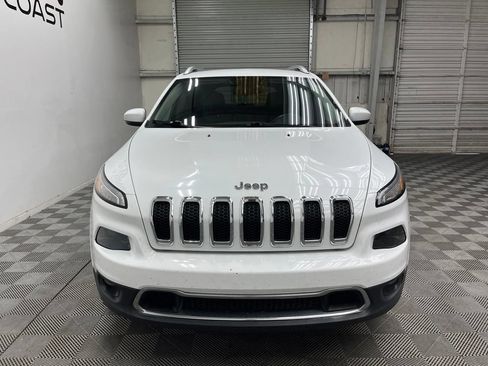 Used 2017 Jeep Cherokee Limited FWD image 9