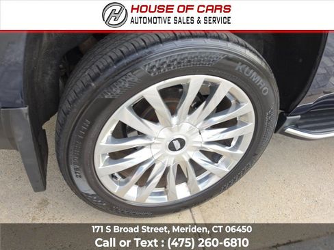 Used 2019 Cadillac Escalade Luxury AWD/4WD image 21