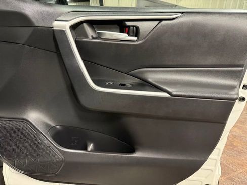 Used 2021 Toyota RAV4 XLE image 24