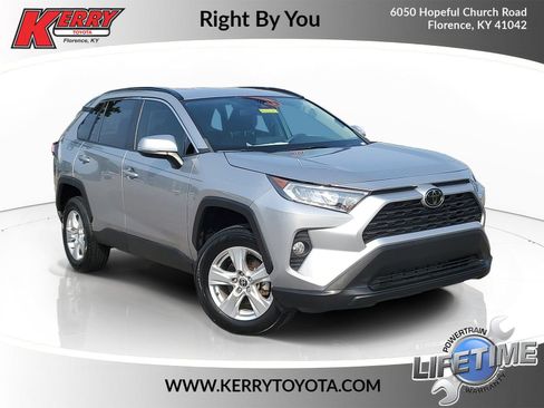 Used 2021 Toyota RAV4 XLE FWD image 1