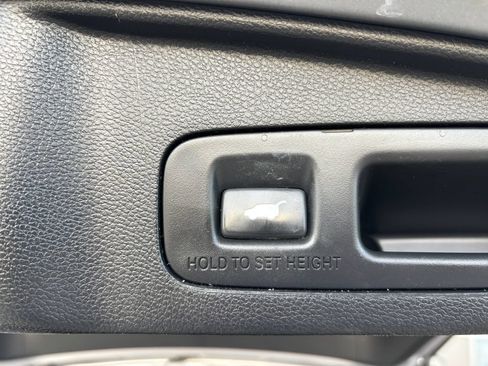 Used 2020 Honda CR-V Touring image 32