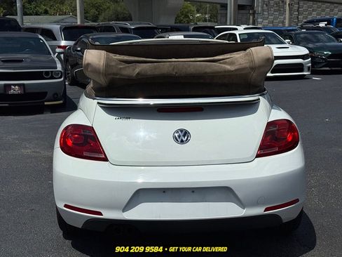 Used 2014 Volkswagen Beetle 1.8T FWD image 4