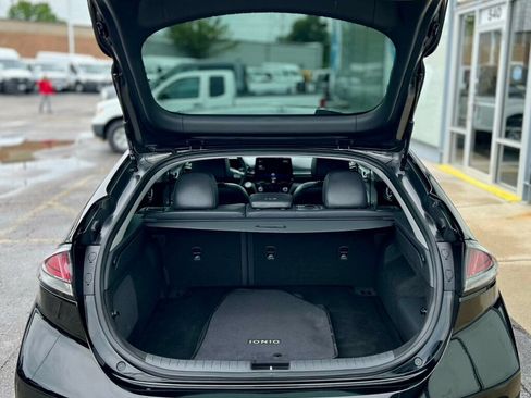 Used 2021 Hyundai Ioniq Limited FWD image 8