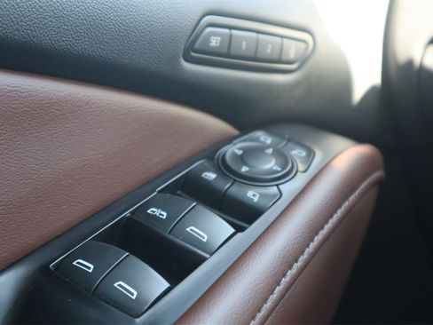 Used 2020 Buick Enclave Avenir w/ Avenir Technology Package image 21