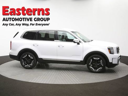 Used 2023 Kia Telluride S FWD image 48