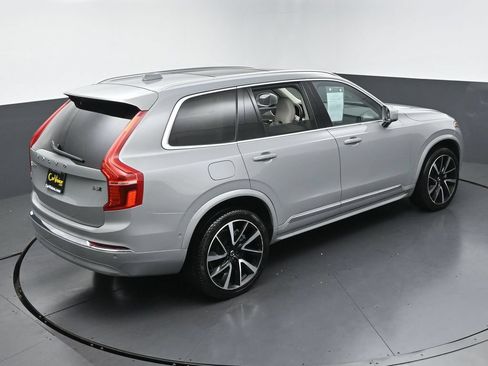 Used 2025 Volvo XC90 B5 Plus w/ Protection Package AWD/4WD image 41