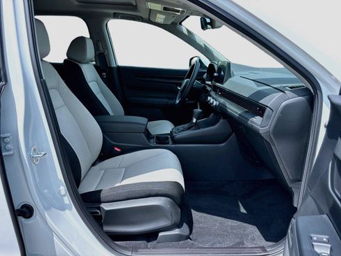 Certified 2026 Honda CR-V EX image 32