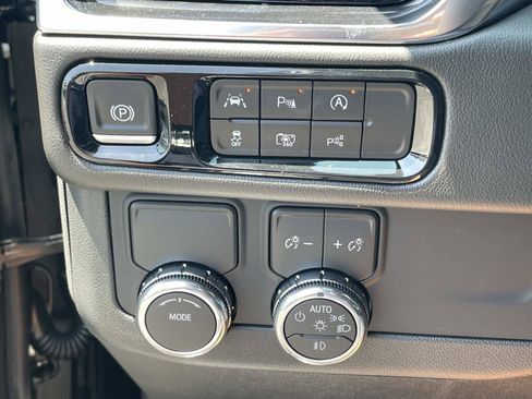 New 2026 GMC Yukon XL Elevation RWD image 15