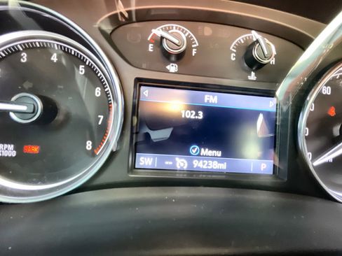 Used 2021 Buick Enclave Essence w/ Sound and Sites Package image 12