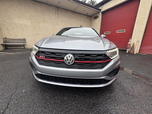 Used 2019 Volkswagen Jetta GLI image 11
