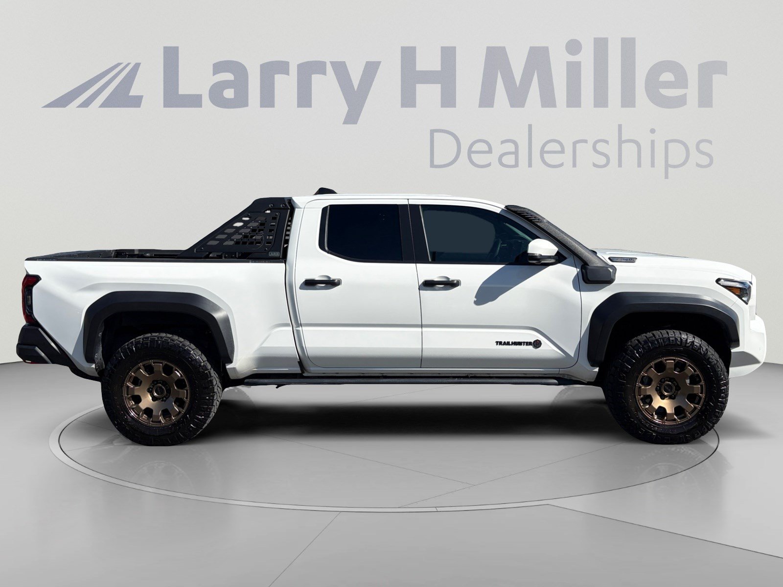 Certified 2025 Toyota Tacoma 4x4 Double Cab Hybrid image 6