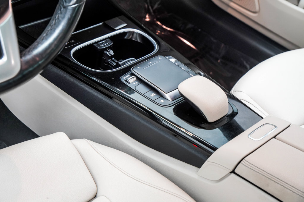 Used 2022 Mercedes-Benz CLA 250 4MATIC image 22