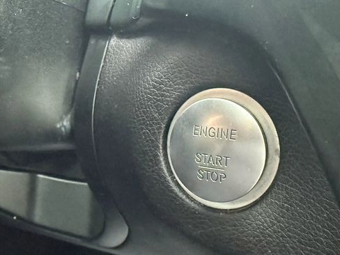 Used 2018 Mercedes-Benz GLE 350 GLE 350 4MATIC Sport Utility 4 image 43