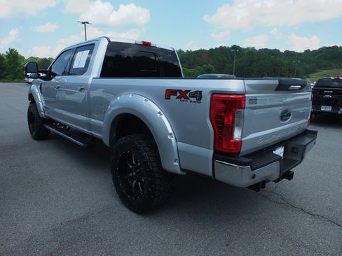 Used 2019 Ford F250 Lariat w/ Chrome Package AWD/4WD image 5
