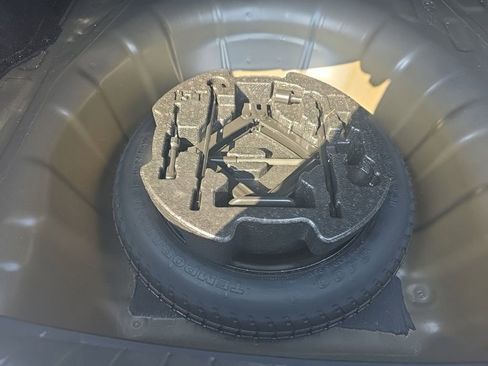 Used 2018 Hyundai Elantra SEL image 33