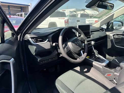 Used 2024 Toyota RAV4 XLE w/ Convenience Package FWD image 6